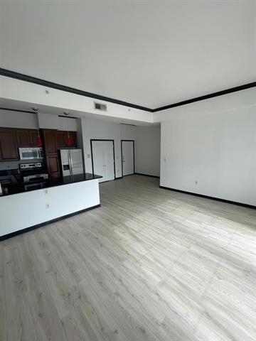 Building Photo - 3225 Turtle Creek Blvd