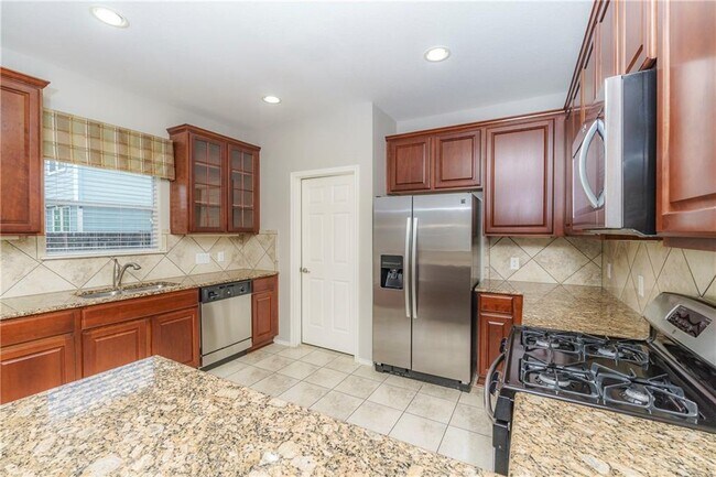 Building Photo - 8528 Harrier Dr