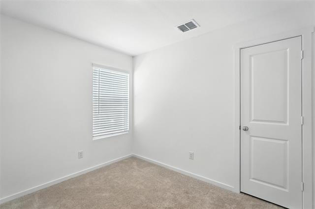 Building Photo - 926 Woodstork Wy