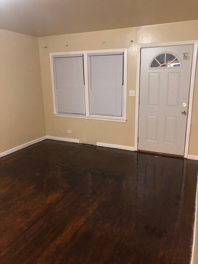 Dining Room - 14451 Union Ave