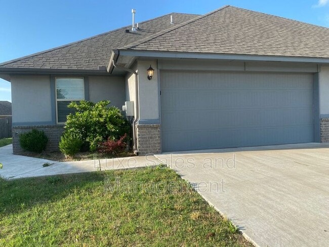 Building Photo - 11207 NW 114th St