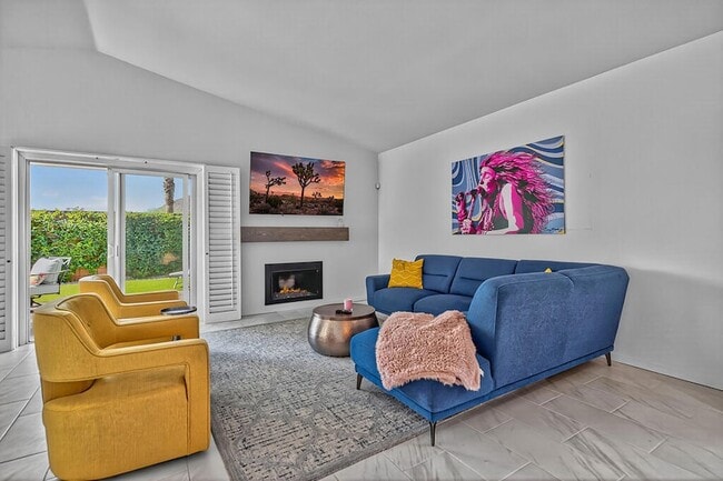 Building Photo - 77707 Cll Las Brisas S
