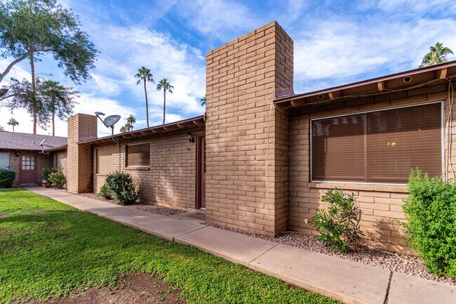 Building Photo - Prime Tempe Location – Minutes from ASU!