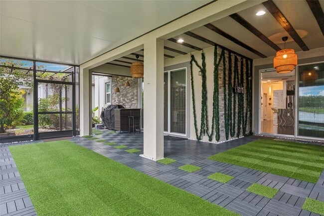 Building Photo - 10319 Stallion Flds Wy