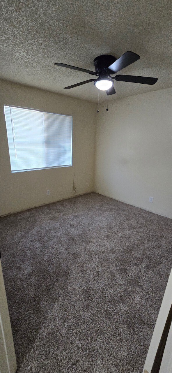 Building Photo - 9500-9502 Avalon Blvd