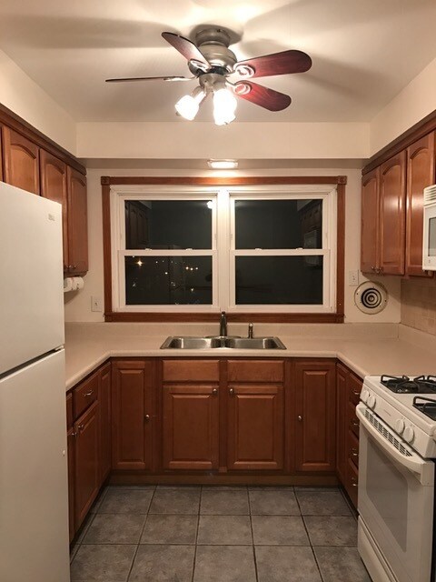 Kitchen - 726 Meacham Ave