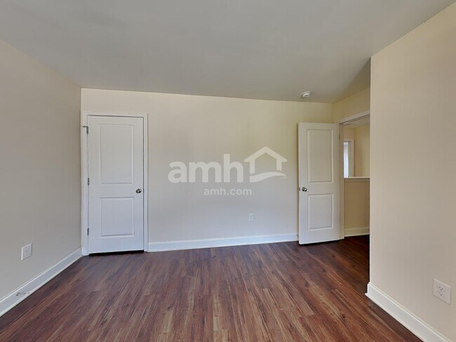 Building Photo - 202 Monarch Way