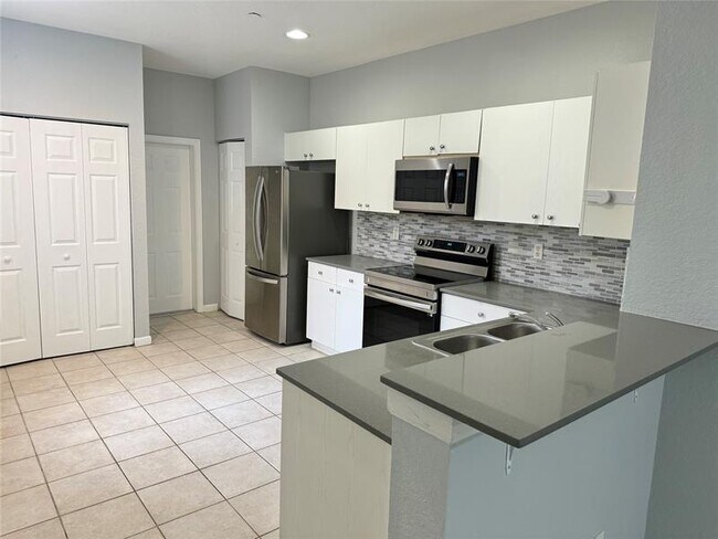 Building Photo - 4219 Vineyard Cir