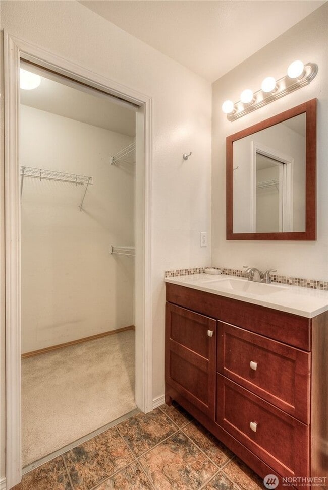 Building Photo - Glacier Valley 2 Bedroom Home Available Au...