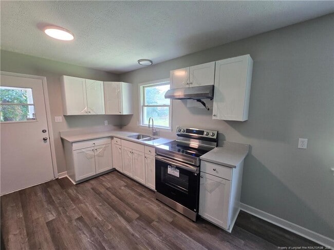 Building Photo - 303 Cartwright Dr