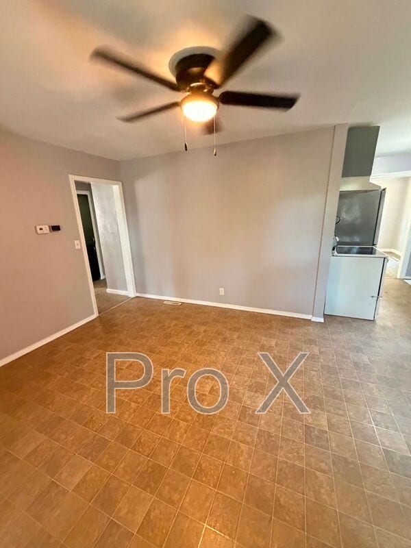 Building Photo - 3414 Oak Ridge Dr