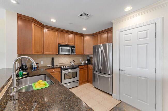 Building Photo - 1360 Centre Ct Ridge Dr
