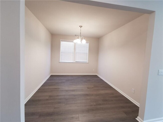 Building Photo - 3328 Hidden Valley Cir
