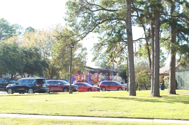 Building Photo - 4406 Lost Lake Ln