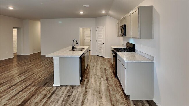 Building Photo - 6217 Western Redbud Trl