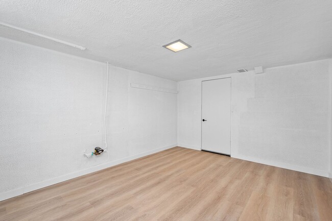 Building Photo - AVAILABLE MAY 1ST — STUNNING 3-BEDROOM HOME IN PENN HILLS!