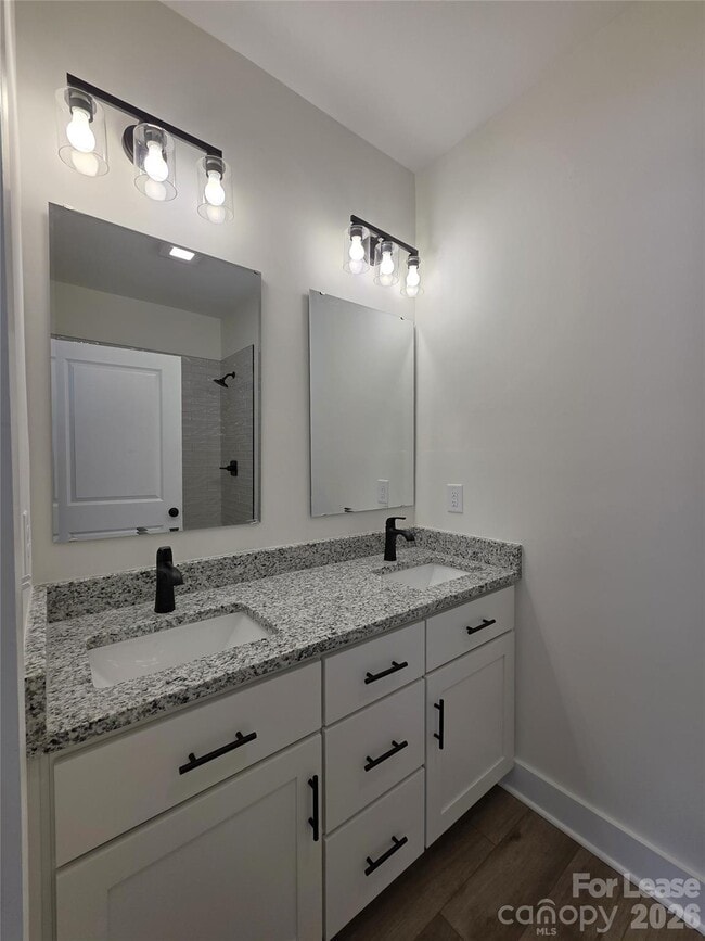 Building Photo - 126 Heath St