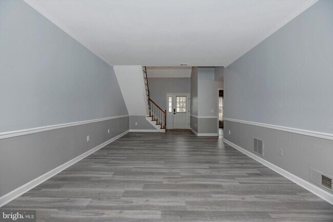 Building Photo - 910 McLendon Dr