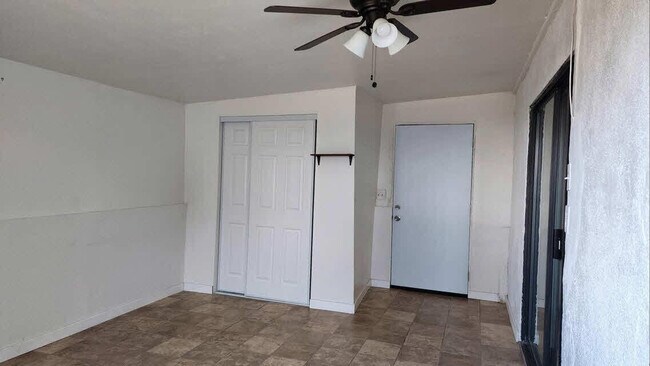 Building Photo - 36818 Little Leaf Dr