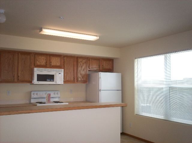 Building Photo - 6405 Chapel Hill Blvd