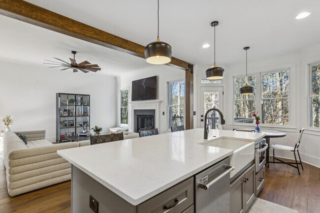 Building Photo - 3346 Kenyon Creek Dr NW