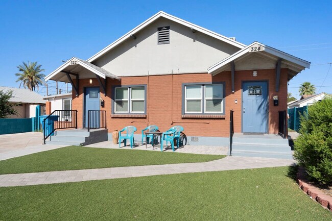 Building Photo - 320 N 13th Pl