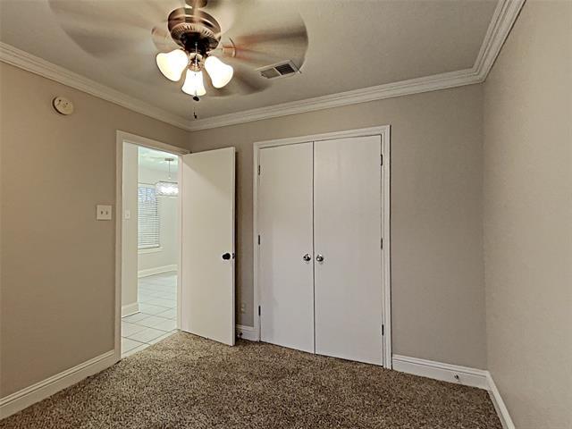 Building Photo - 551 SW Rand Dr