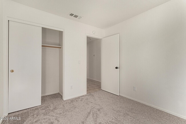 Building Photo - 3517 W Sands Dr