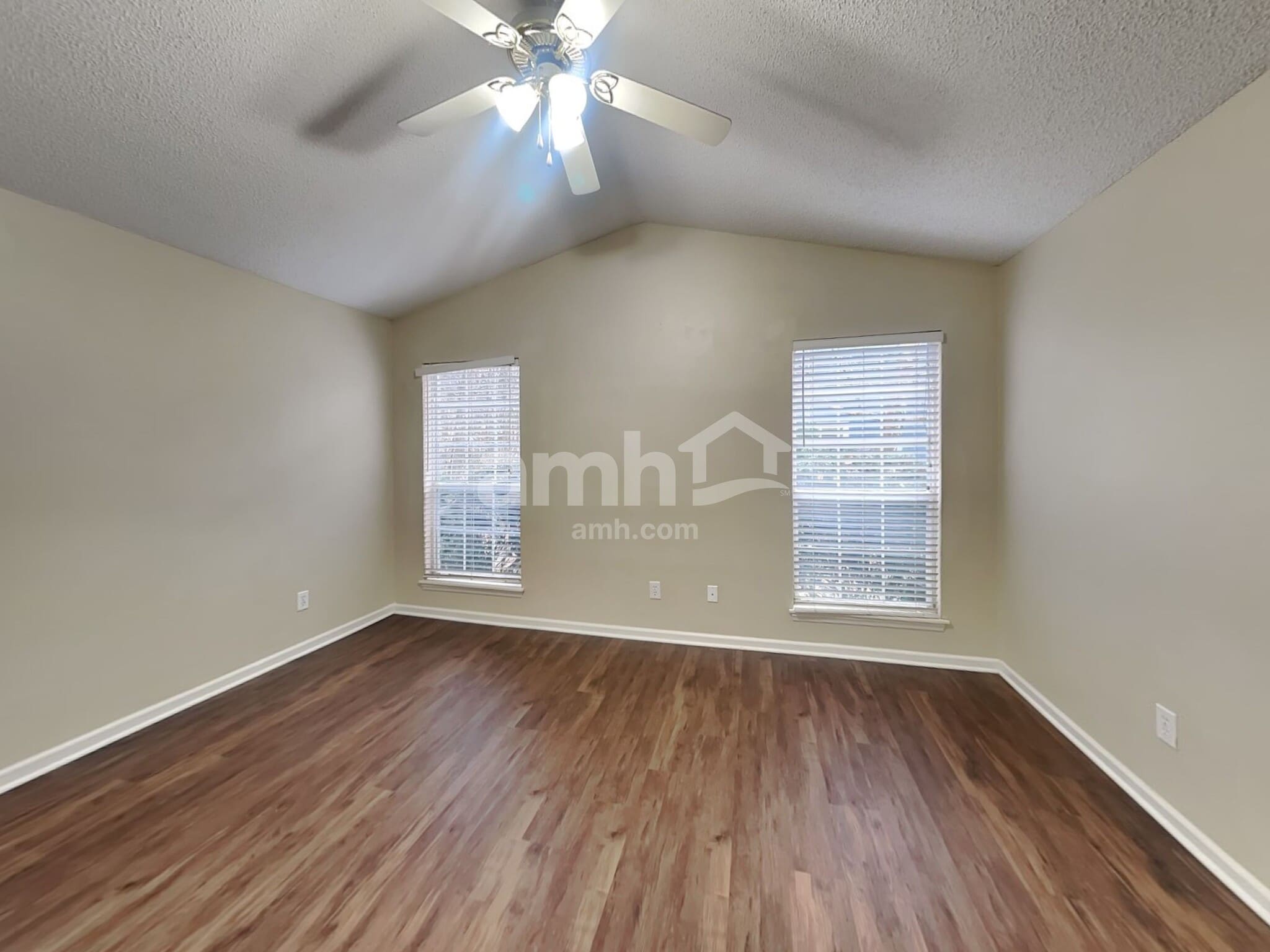 Building Photo - 16518 Amber Field Dr