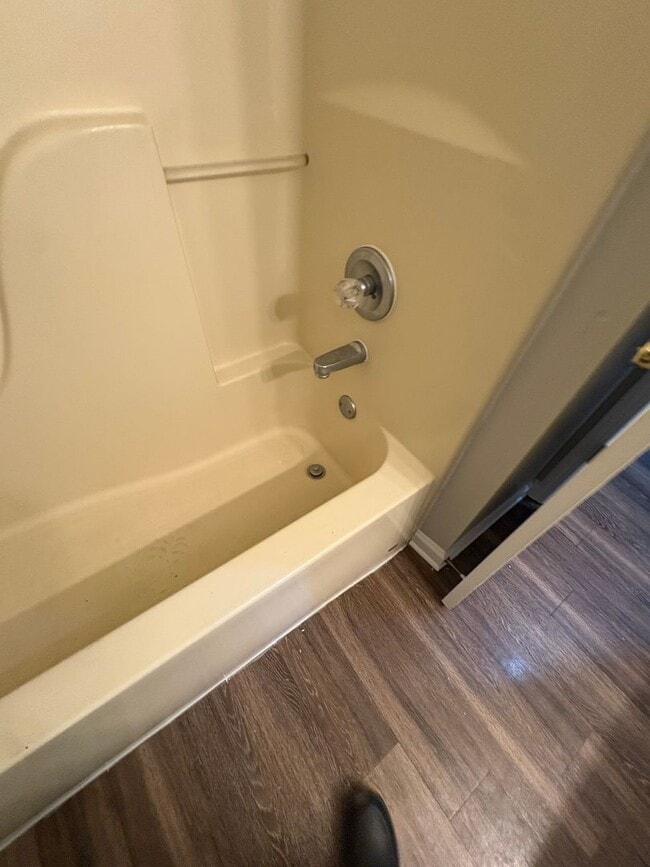 Building Photo - 5384 Farm Ridge Dr