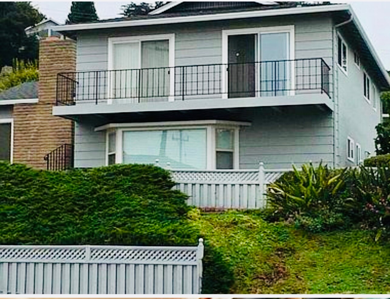 Building Photo - 520 Escalona Dr
