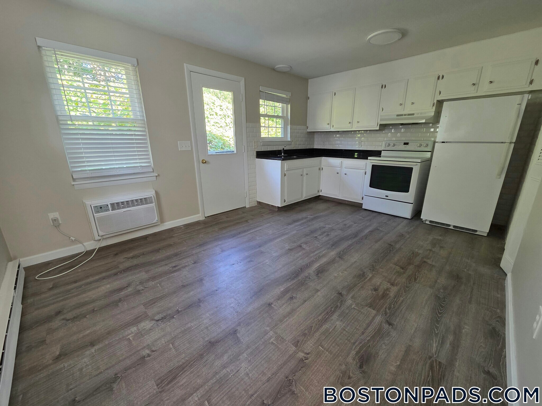 Building Photo - 221 West St