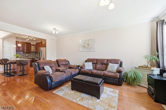 Building Photo - 424 Hartford Dr