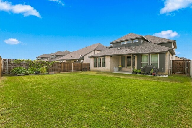 Building Photo - 1717 Canals Dr