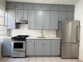 Building Photo - 2863 Coddington Ave