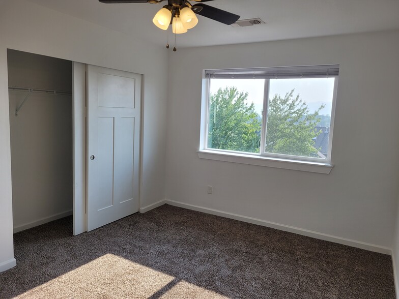 Building Photo - 2470 Herrington Way