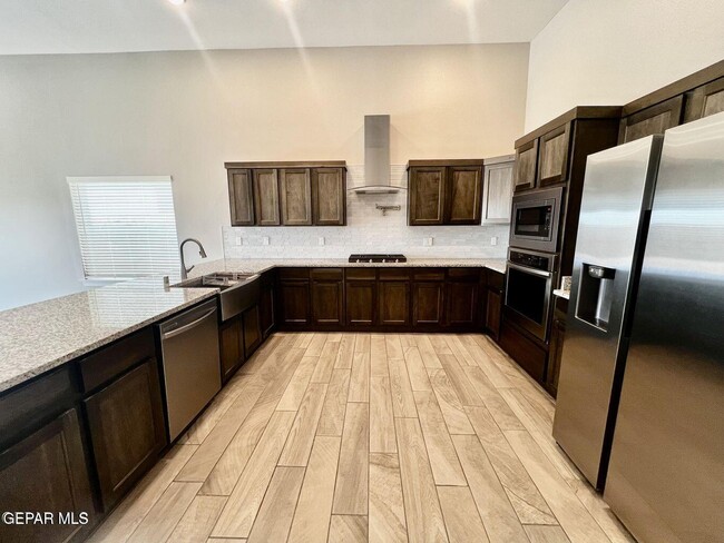 Building Photo - 11365 Hidalgo Dr