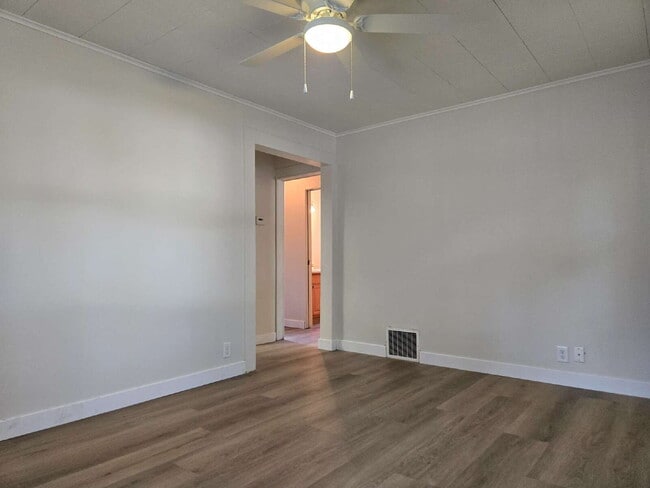 Building Photo - Room to Roam — Updated 2 Bed with Huge Yard & 2-Car Garage