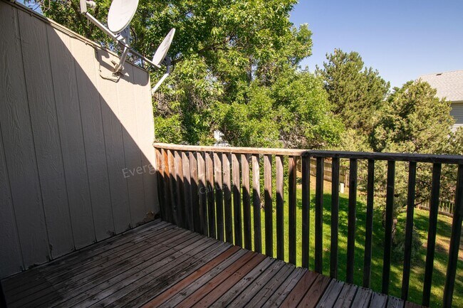 Building Photo - 3950 Manhattan Ave