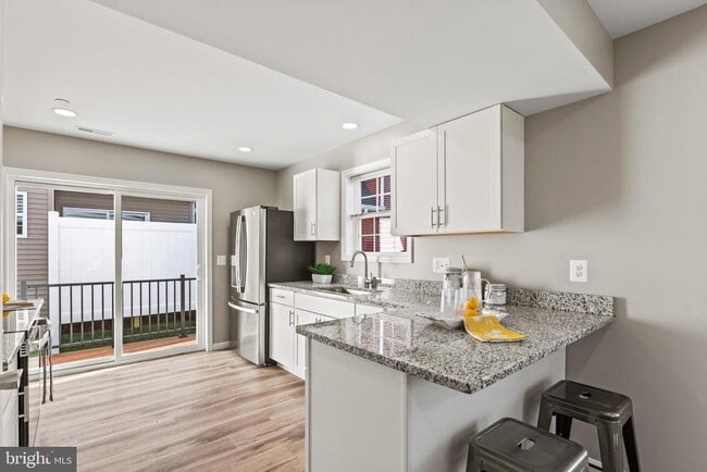 Building Photo - 41573 Church St