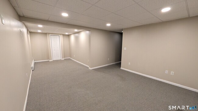 Building Photo - 166 Stevens Ln