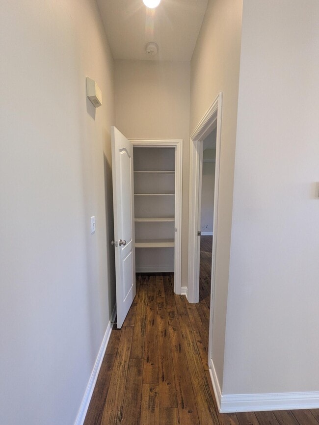 Building Photo - 2601 Quartz Ln