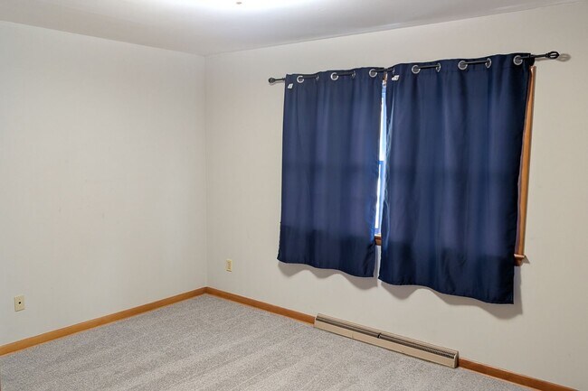Building Photo - BEL AIR - GREEN VALLEY MANOR