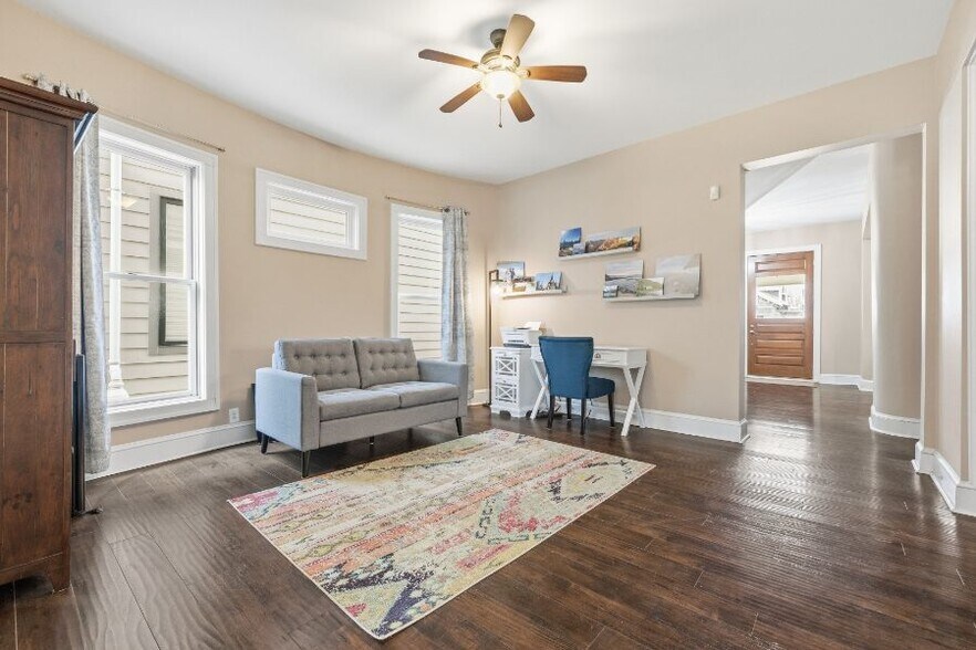 Building Photo - 2130 N Delaware St