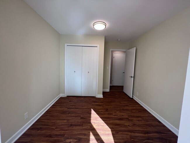 Building Photo - Recently Renovated Home within Walking Dis...