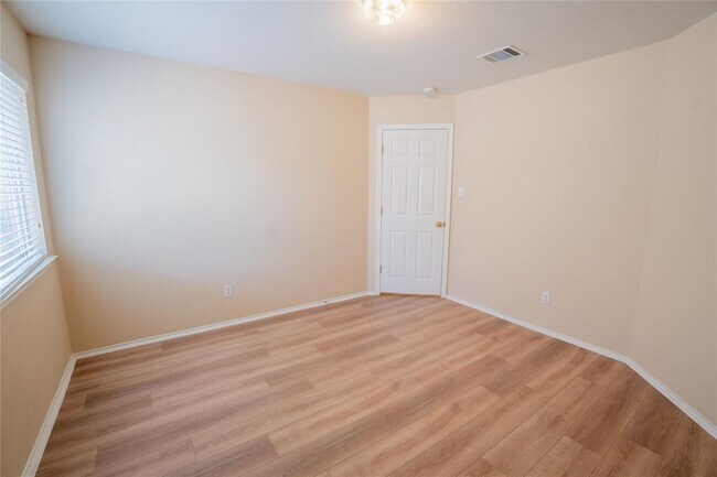 Building Photo - 14509 Mowsbury Dr