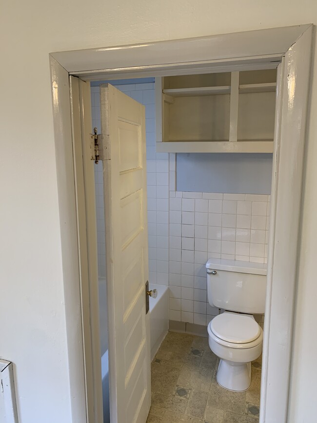 Building Photo - 316 Independence St