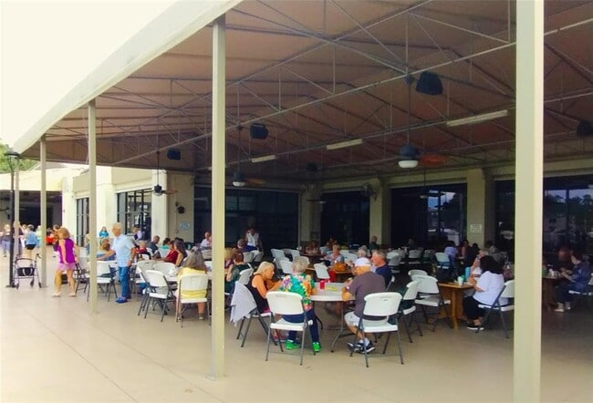 Building Photo - 2003 Granada Dr