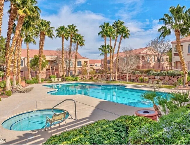 Building Photo - Ground floor condo in Green Valley Ranch area