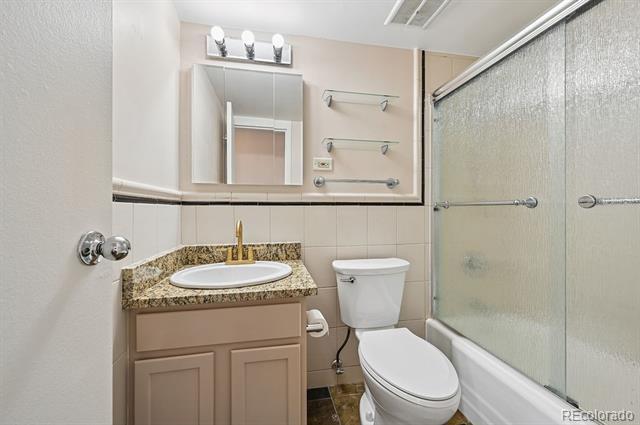 Building Photo - 1200 Vine St